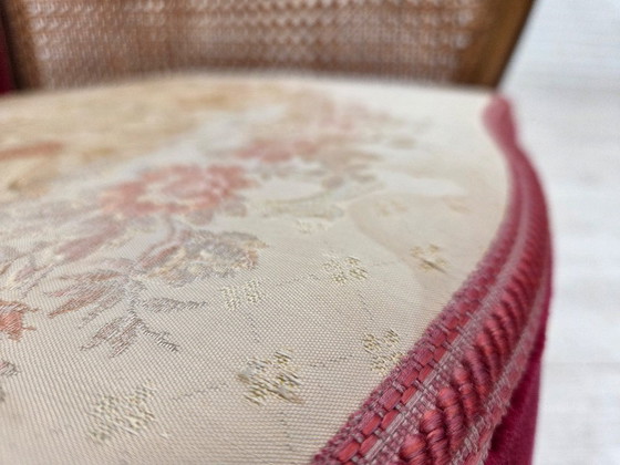 Image 1 of Fauteuil danois des années 1950, velours d'ameublement, bois de frêne, maille d'ameublement.