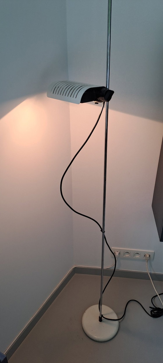 Image 1 of Joe Colombo vloerlamp Oluce 626L