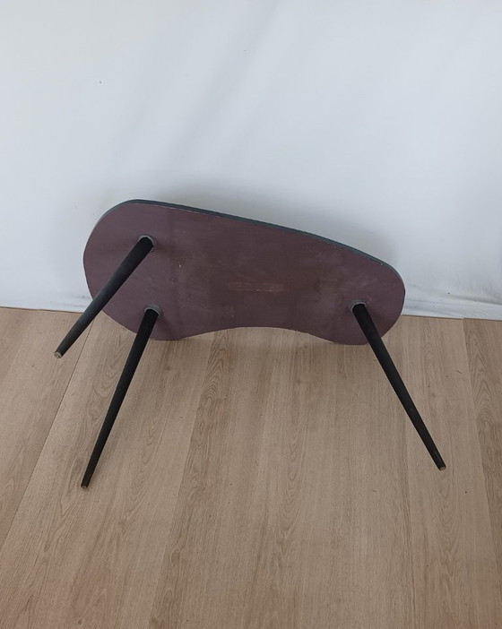 Image 1 of Vijftiger jaren niervormige tafel