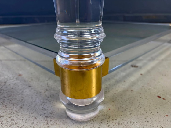 Tavolino da caffè in lucite e ottone, anni '70 – Tavolini da caffè, Glass, Brass, Modern (photo 4 of 7)
