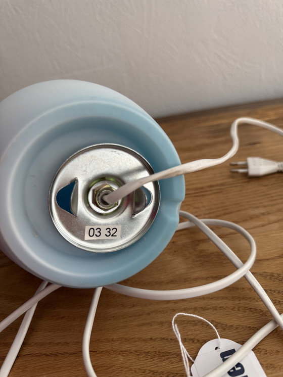 Image 1 of Lampe de table vintage Mylonit IKEA bleue