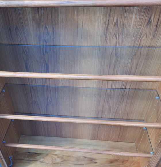 Image 1 of Vintage Dyrlund vitrinekast, massief teakhout, Denemarken, jaren 70