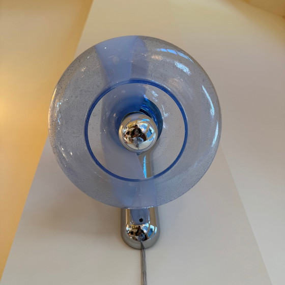 Image 1 of Italiaanse chromen wandlampen met blauw bubbelglas