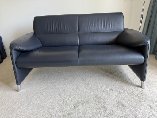 Leolux Felizia low 2-seater, leather, blue, as good as new.