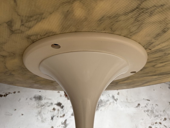 Image 1 of Iconic Design Dining Table – Eero Saarinen for Knoll – Marble – Round 137 cm