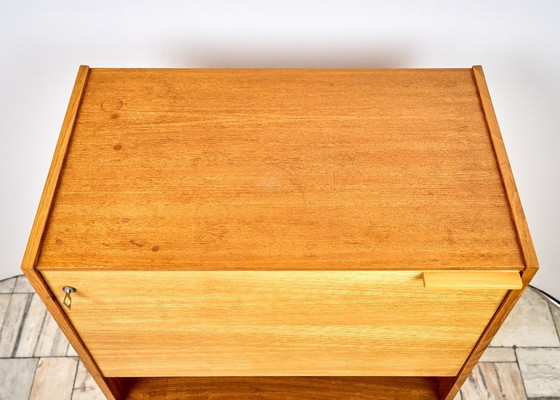 Image 1 of Vintage Highboard van František Mezulánik voor Up Závody, jaren 70, Tsjechoslowakije