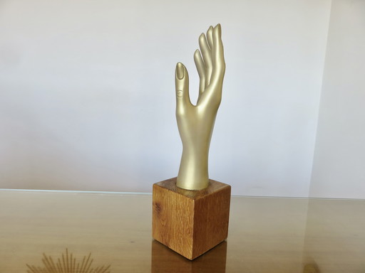 Gouden Hars Hand op Houten Voet, 1970