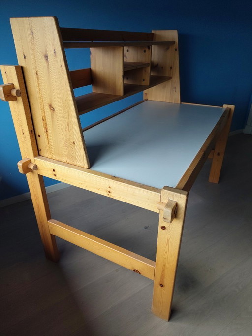 Bureau en pin avec plateau en stratifié haute pression