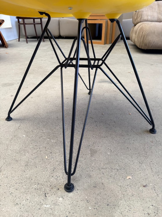 Silla Vitra Eames DAR con cojín fijo (Stock: 3) – Sillas de comedor, Metal, Plastic (photo 15 of 15)