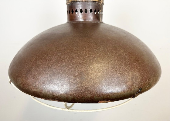 Image 1 of Grande lampe industrielle brune à grille en fer, années 1960