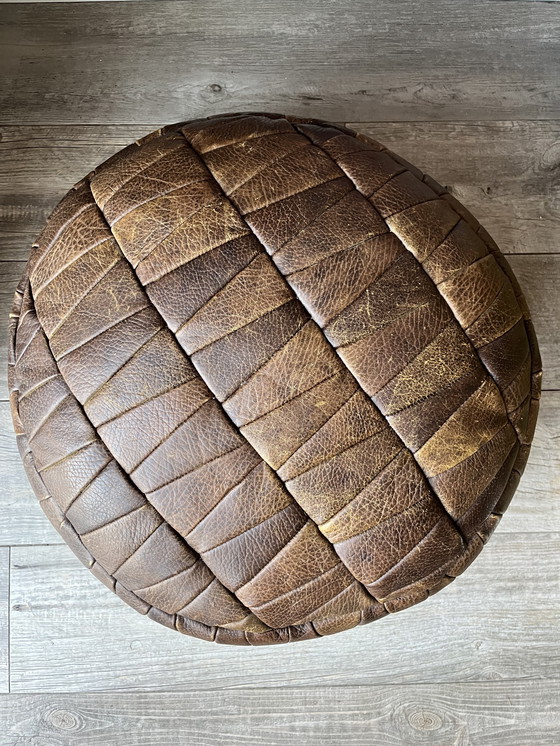 Image 1 of Pouf patchwork in pelle vintage