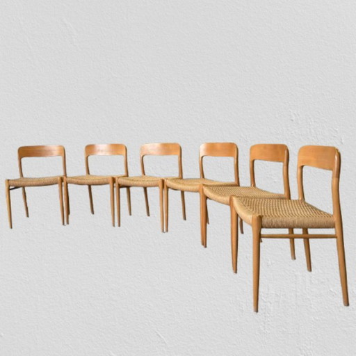 Ensemble de 8 chaises de Niels Otto Møller (modèles 75 et 56)