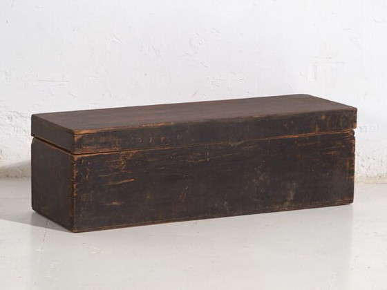 Antique Chinese garnet red case (c.1900) #11 – Storage cabinet (photo 36 of 39)
