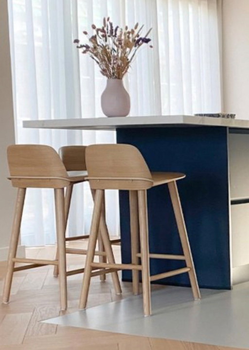 3 x ongebruikte Muuto Nerd Counter Barkruk H65