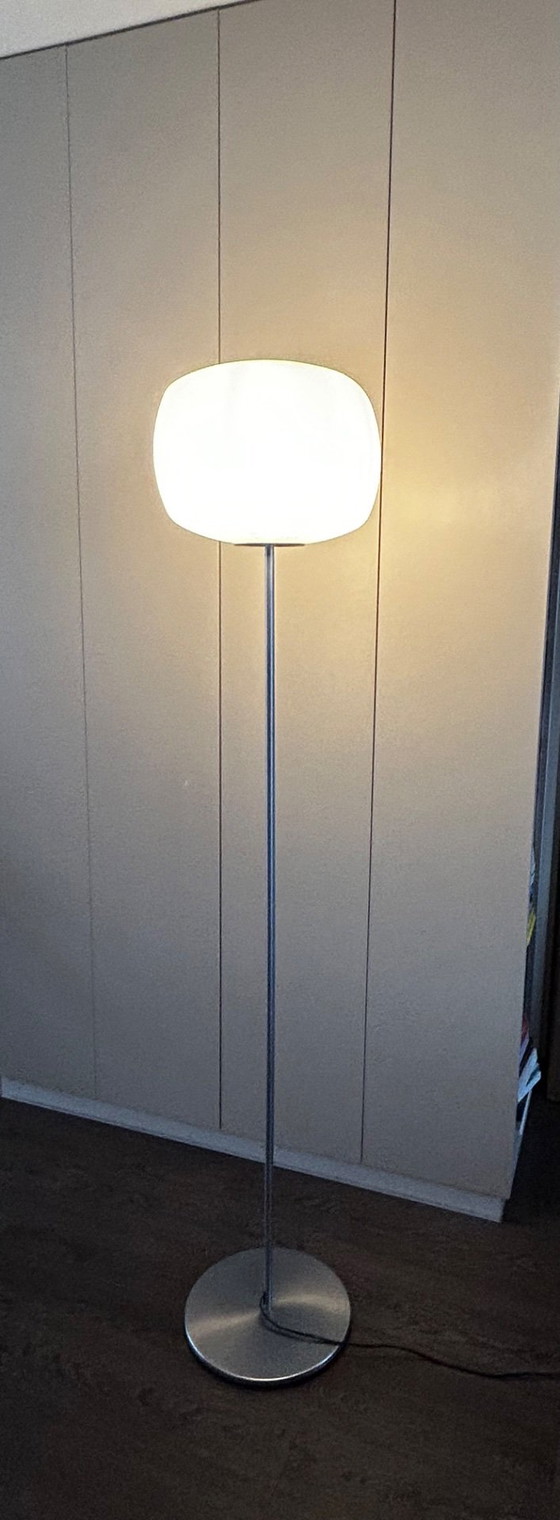 Image 1 of Stilvolle Stehlampe zu verkaufen