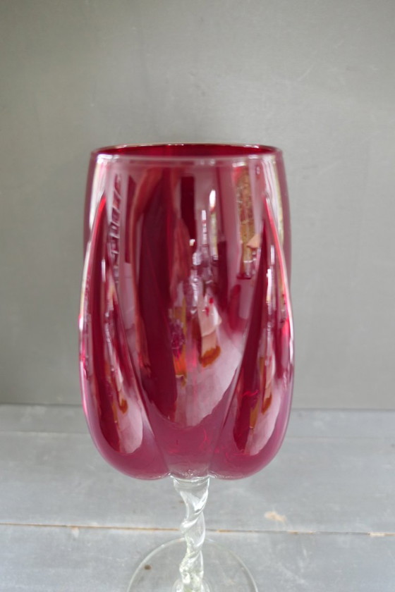 Vintage Empoli Optically Blown Glass Tulip Vase Red (photo 3 of 5)