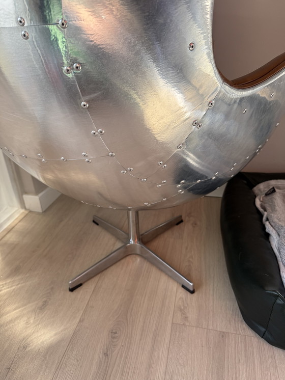 Image 1 of Aviator egg chair aluminium cognac leather origineel