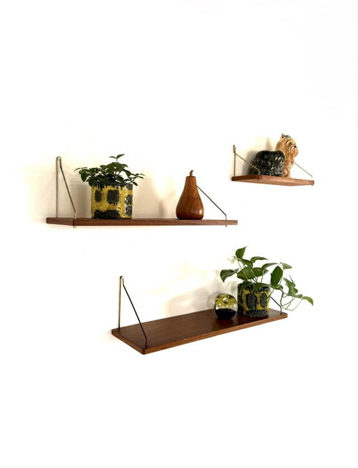 Set of 3 Danish teak & brass wall shelves ‘60 – wandrek, Wood