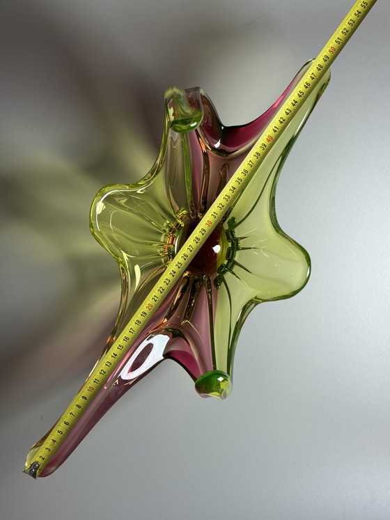 Image 1 of Grande centrotavola in vetro di Murano all'uranio di Seguso, Italia, anni '50-'60 — 50 cm