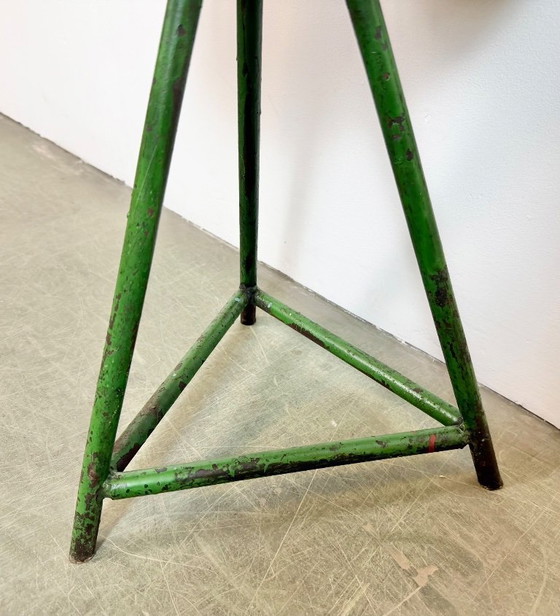 Image 1 of Grüner Werkstatthocker im Industriestil, 1960er Jahre