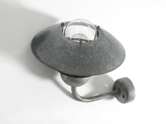 Image 1 of Prachtige Deense Nordlux buitenlamp uit de jaren 90, gemaakt van gegalvaniseerd staal met een glazen kap.