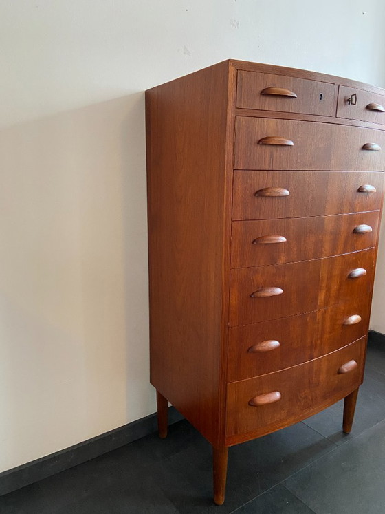 Image 1 of Vintage Danish chest of drawers with 8 drawers