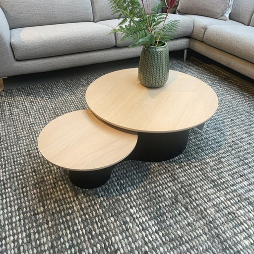 Pode Flowy coffee table