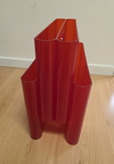Kartell Lectuurbak 4676 Orange Red van Giotto Stoppino