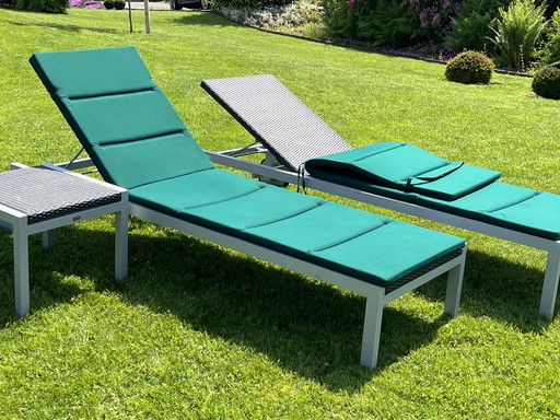 Set: 2 Sunbeds with sidetable from GO IN 