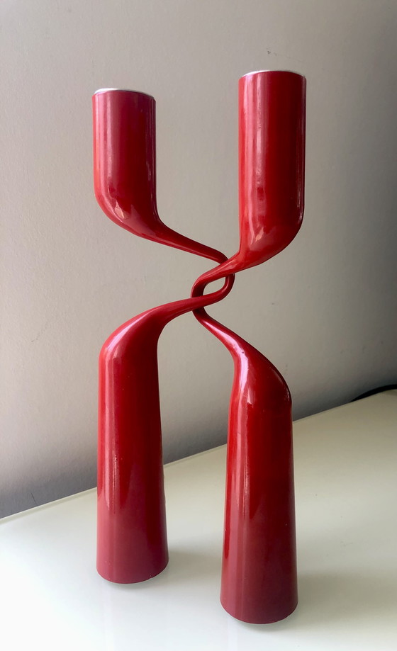 Image 1 of Mikaela Dörfel Chandeliers design danois Rouge pour Menu