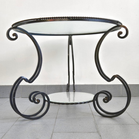 Image 1 of Vintage bijzettafel/salontafel uit de jaren 50, zwart metaal en mat glas.