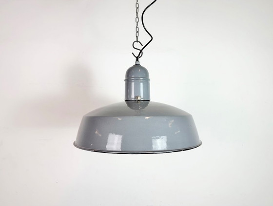 Image 1 of Lampada a sospensione industriale in smalto grigio, anni '60