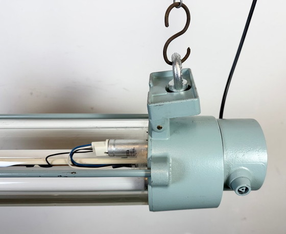 Image 1 of Lampada fluorescente industriale della Germania dell'Est di Leuchtenbau Wittenberg, anni '80