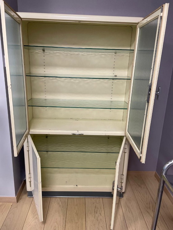 Image 1 of Deckers Medical Practice: debo irme rápidamente