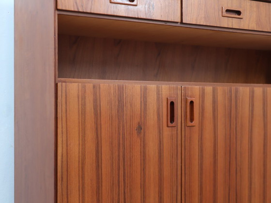 Image 1 of Haut-plat italien en teck des années 1960, restauré avec des pieds en laiton