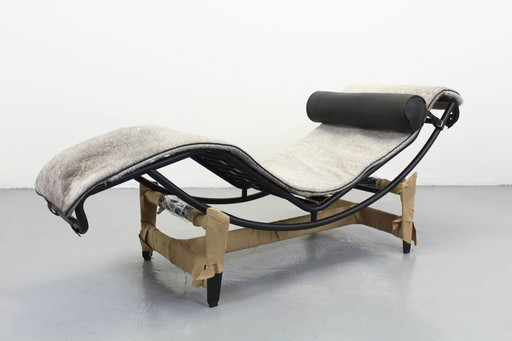 Lc4 Le Corbusier, Cassina, Charlotte Perriand lederen stoelstoelen