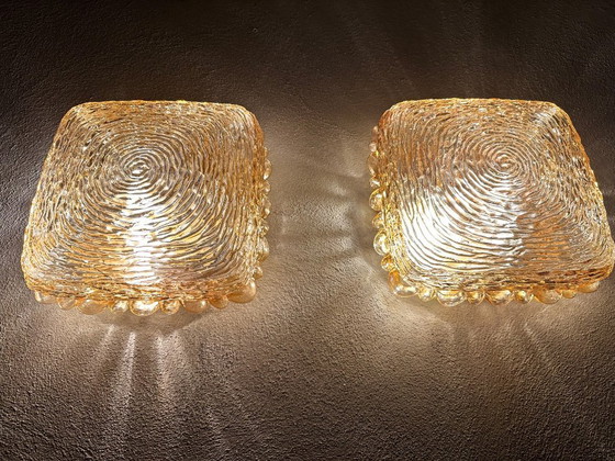 Image 1 of Vintage amber glas muurlampen