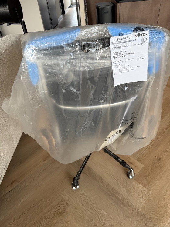 Vitra Soft Pad Chair EA 219, Cuir noir, Chaises de bureau, Chrome, Design (photo 4 sur 4)