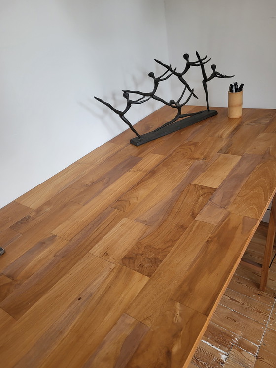 Image 1 of Table in wood