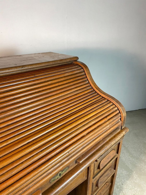 Image 1 of Bureau voor Amerikaanse cilinders en chêne. Vers 1900