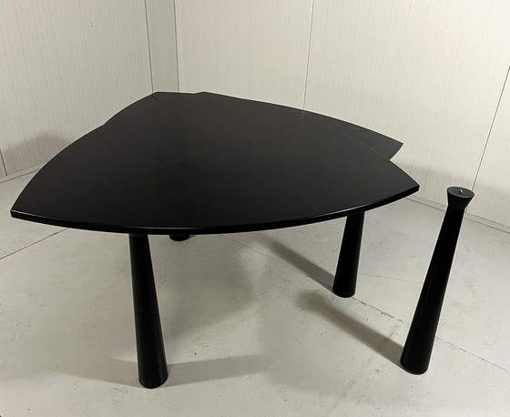 Image 1 of Table à manger extensible en frêne noir 1980-90's