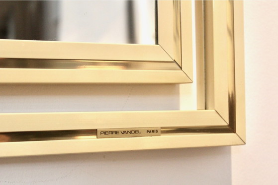 Élégant Miroir de Pierre Vandel Paris, France années 1970, Aluminium, Laiton, Mid Century Modern (photo 4 sur 11)