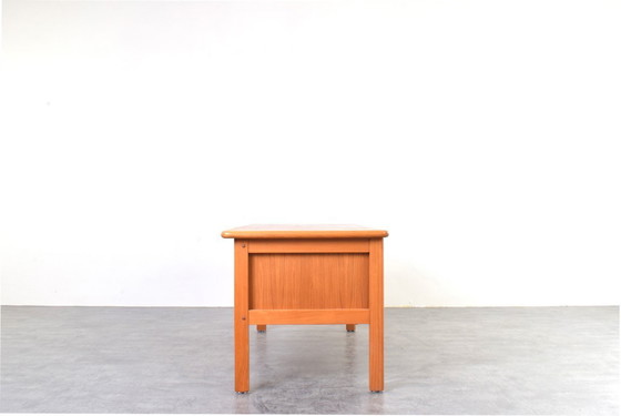 Image 1 of Bureau danois en teck du milieu du XXe siècle, années 1970.