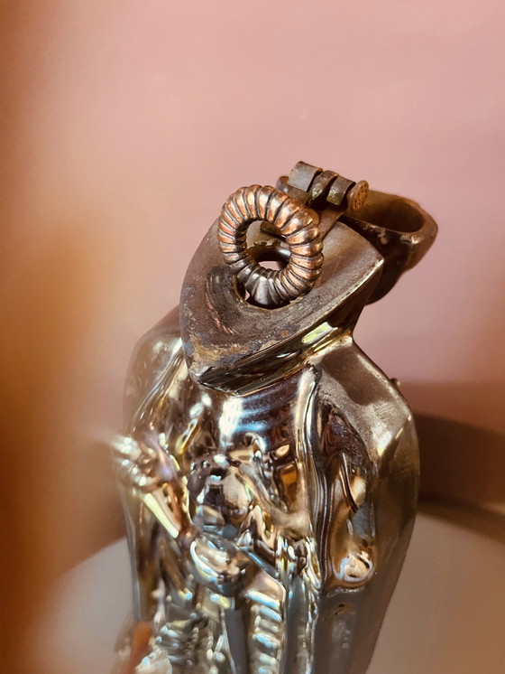 Image 1 of Ensemble de cheminée décoratif de style chevalier des années 1920