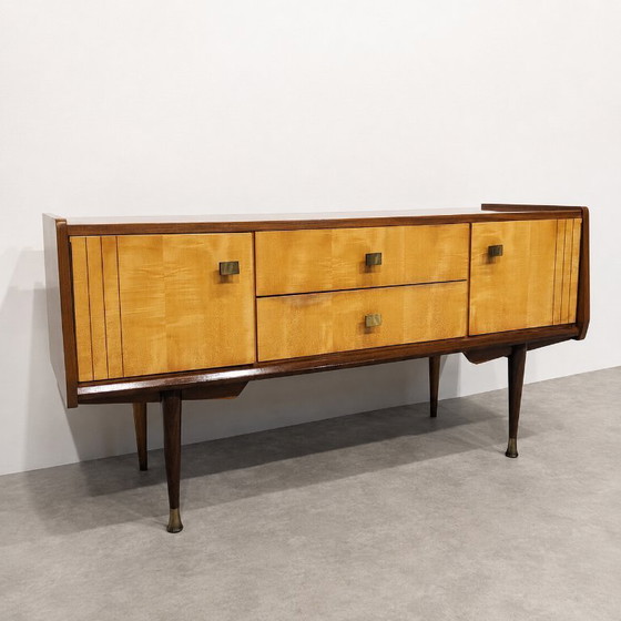 Image 1 of Buffet bicolore de style milieu du siècle, années 1960