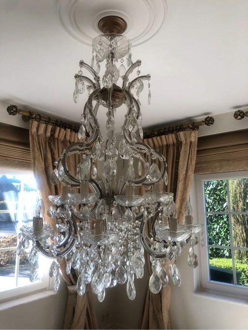 Maison Sucre/Sugar Garden Chandelier
