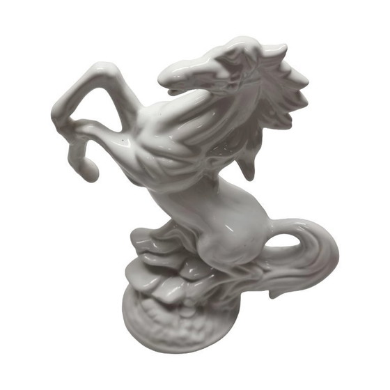 Image 1 of Cavallo rampante in ceramica d'epoca