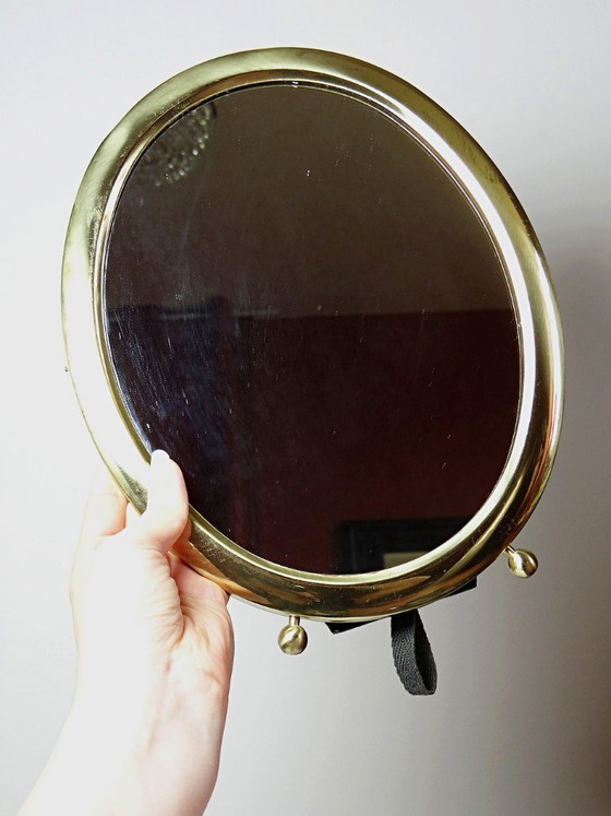 Vintage 50s-60s Oval Standing Mirror with Gilded Metal Frame, Gold (photo 8 of 9)