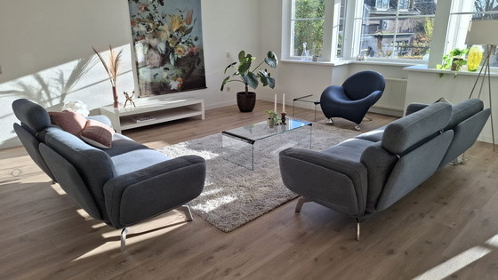 Image 1 of Leolux Nardo sofas (2.5 & 3.5 seats) grey, as good as new.