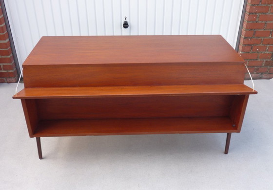 Indrukwekkend vintage teakhouten bureau – Wood (photo 5 of 12)